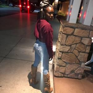 Meet your Posher, Rose